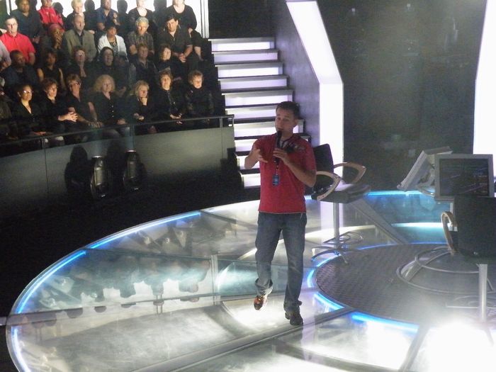 Chauffeur de Salle pour Qui Veut Gagner des Millions sur TF1 présenté par Jean-Pierre Foucault de 2010 à 2015