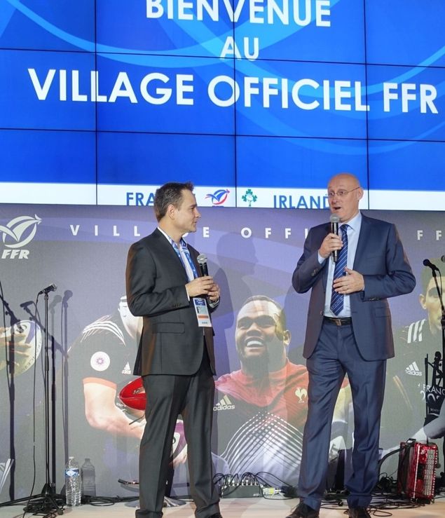 Animateur événementiel Tournoi des 6 Nations match France - Irlande avec Bernard Laporte Président de la FFR samedi 3 février Stade de France 