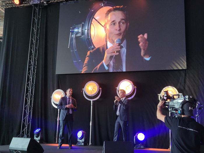 Animateur événementiel Global Industrie avec Sébastien Gillet directeur des salon GL Events mai 2022
